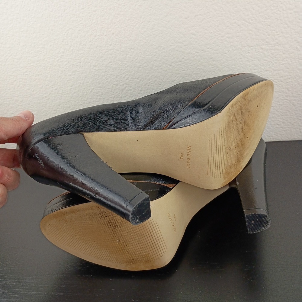 Nine West Womens Black Leather Platform Pumps Round Toe Block Heel Size 7.5M - Picture 7 of 11